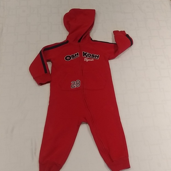 Red Oshkosh One Piece Sweat suit Romper Size 24 M - Picture 1 of 10